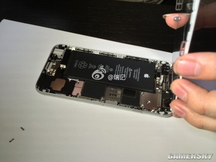 蘋(píng)果iPhone 6拆機(jī)屏蔽夾用法